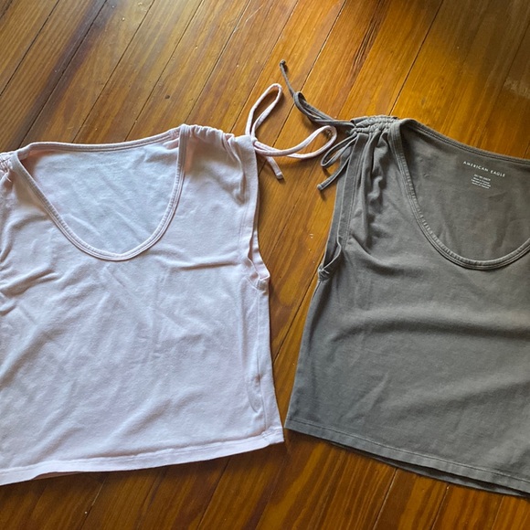 Two American Eagle tees size XS one light brown and light pink/blush - Picture 1 of 6